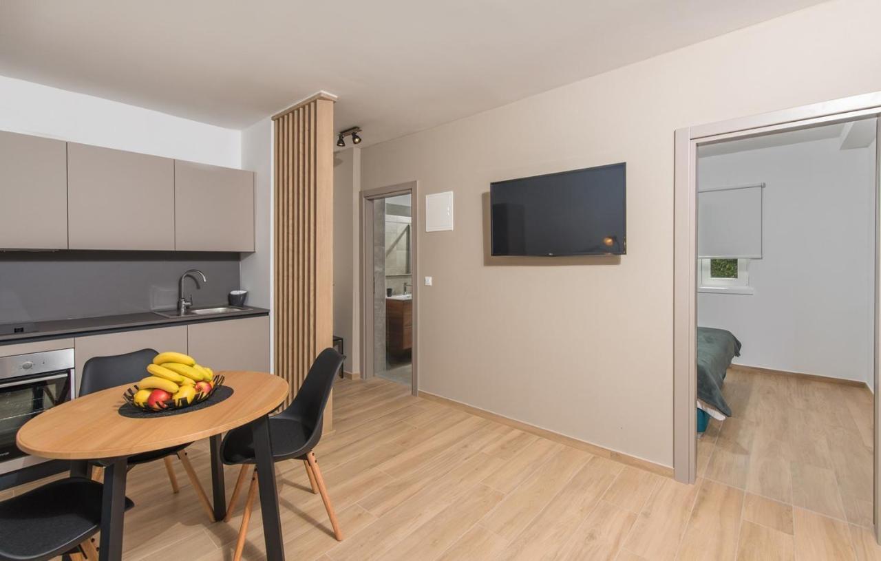 Apartment Vitamare Porec Exterior photo